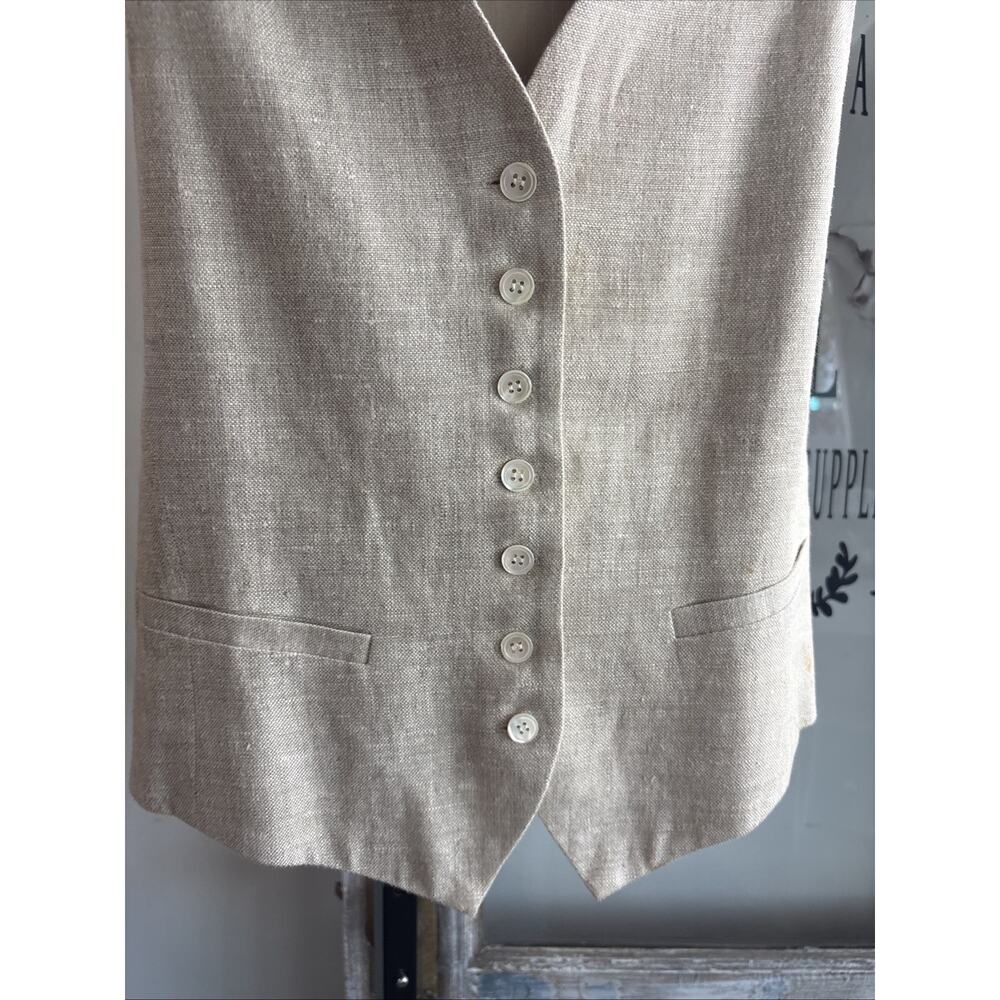 Collection Point Of View 100% Linen Vest - Picture 7 of 9